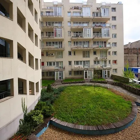 Akacfa Apartment
