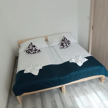 Akacfa Apartment