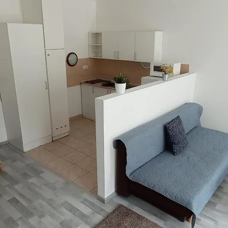 Apartment Akacfa